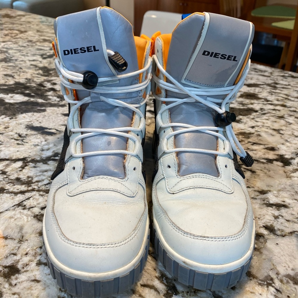 DIESEL Man High-Top Sneakers